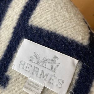 Hermes Avalon Throw Blanket